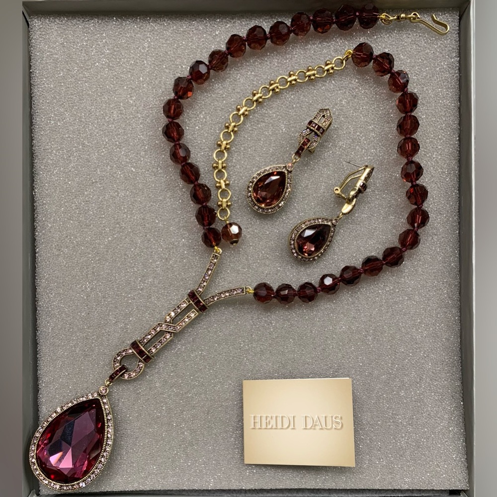 Heidi Daus Cristal Beaded Tear Drop Purple Necklace with Matching Earrings